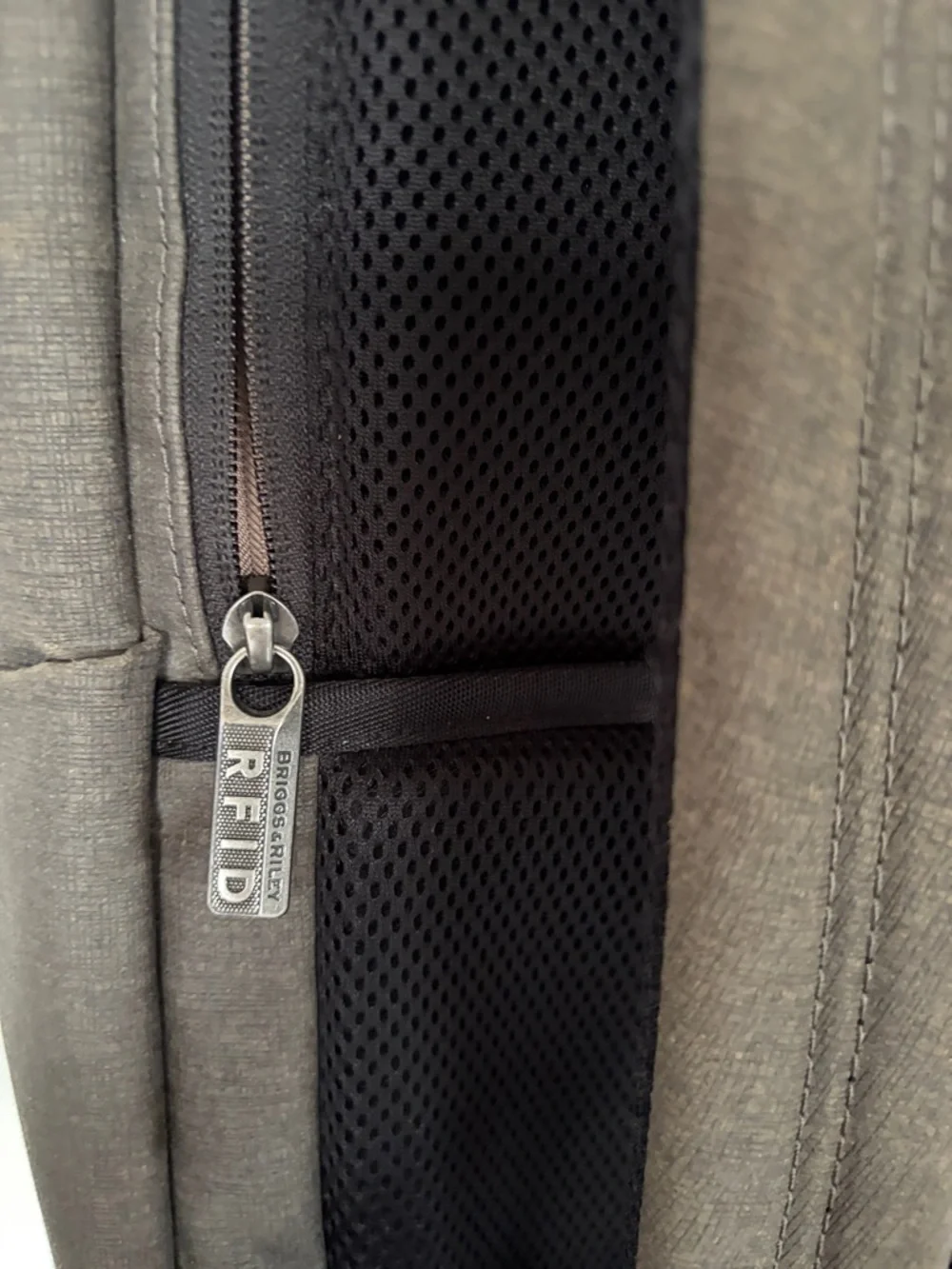 Briggs & Riley Men’s Backpack Kinzie Street Small Wide-mouth Backpack